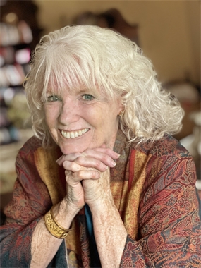 Lesley Pratt Bannatyne Author Photo